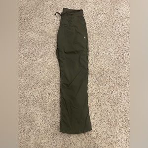Women’s Lululemon joggers